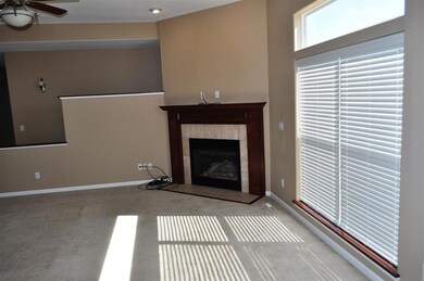 1402 Quail Ridge Rd, Cedar Falls, IA 50613 - photo 4