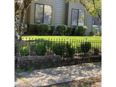 11800 SW Ebberts Ct, Beaverton, OR 97008 - photo 2