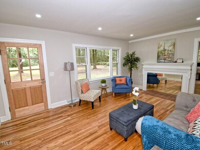 906 Perry Rd, Zebulon, NC 27597 - photo 4