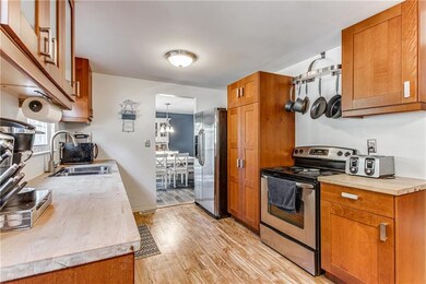Kitchen alternate view