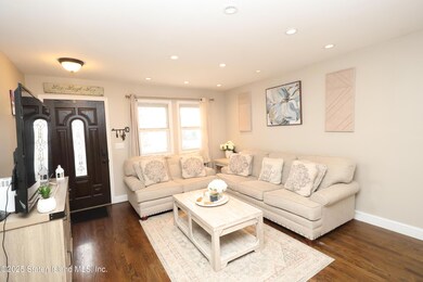 43 Watkins Ave, Staten Island, NY 10312 - photo 7