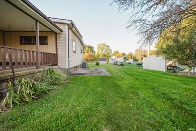 208 Washington St, Dunreith, IN 47337 - photo 4