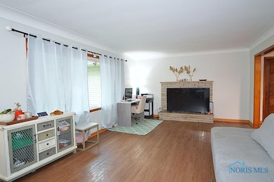 2113 Broadstone Rd, Toledo, OH 43615 - photo 3