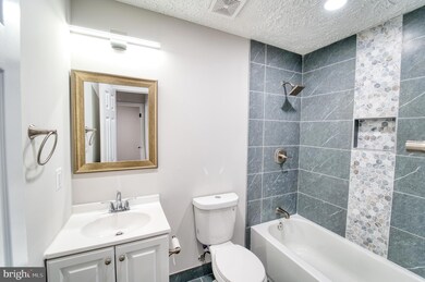 2135 N Anvil Ln, Temple Hills, MD 20748 - photo 5