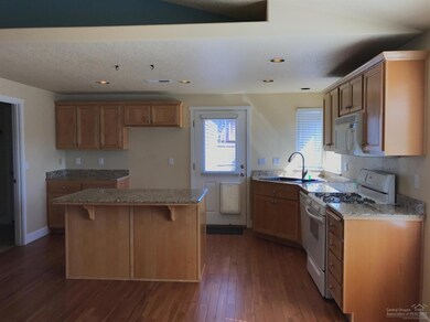 61351 Woodbury Ln, Bend, OR 97702 - photo 6