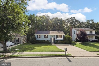 7605 Fallswood Way, Lorton, VA 22079 - photo 2