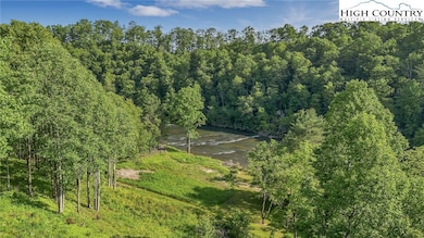 3369 Cox Rd unit C, West Jefferson, NC 28694 - photo 4