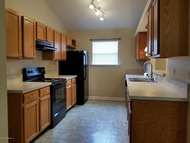 7727 Mordecai Ct, Jacksonville, FL 32210 - photo 3