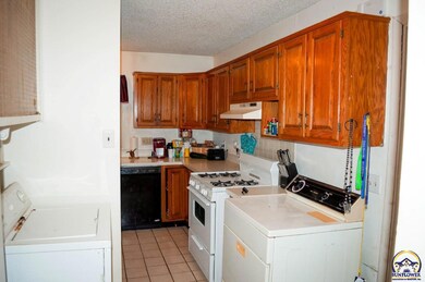 1556 SW 23rd Park, Topeka, KS 66611 - photo 7