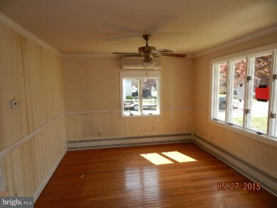 6 Elm Ave, Bordentown, NJ 08505 - photo 5