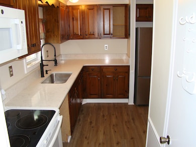 77 Birchwood Dr, Hollis, NH 03049 - photo 5