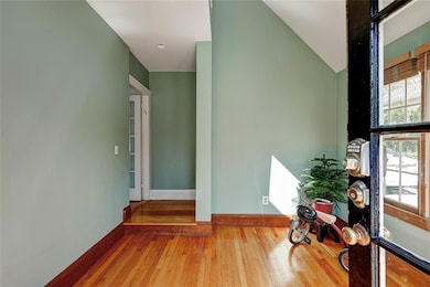 433 Wayland Ave unit 3, Providence, RI 02906 - photo 4