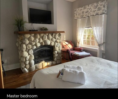 mainbedroom