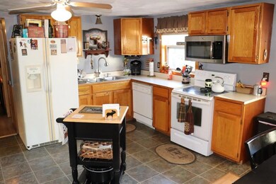 6 What a pretty kitchen!
