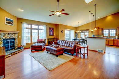 5240 Stoneman Dr, Fitchburg, WI 53711 - photo 6