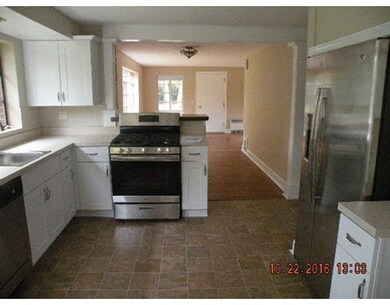 88 Highland View St, Westfield, MA 01085 - photo 3