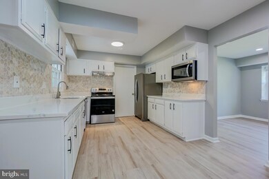 13027 Victoria Heights Dr, Bowie, MD 20715 - photo 6