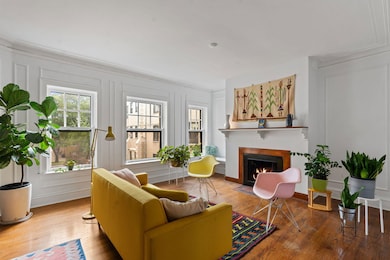 548 Sheridan Rd unit 2N, Evanston, IL 60202 - photo 2