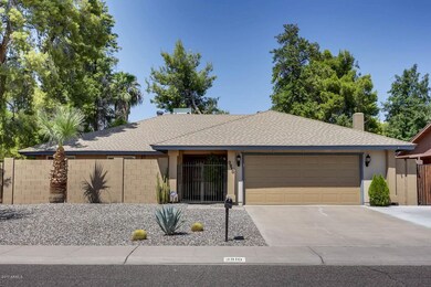 3910 W Gelding Dr