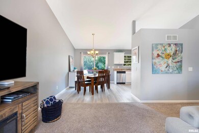 10 W Village Cir, Davenport, IA 52806 - photo 6