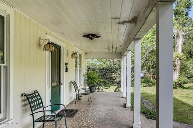 05-Front_Porch