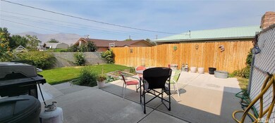 175 Arnold St, Winnemucca, NV 89445 - photo 4