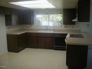 1528Garnet 015