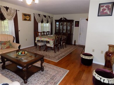 3011 Vermont St, Easton, PA 18045 - photo 7