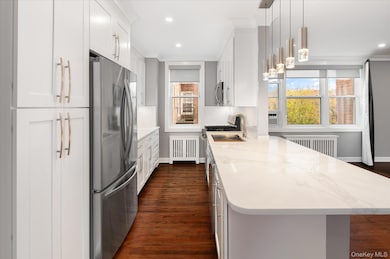 Boulder Condominiums unit 4C, Bronxville, NY 10708 - photo 5