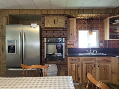 301 Freeman Rd unit 8, Central Point, OR 97502 - photo 5