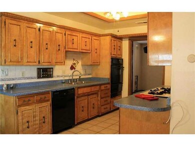 10146 Stoneway Dr, El Paso, TX 79925 - photo 5