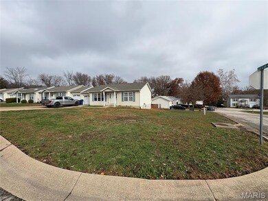 108 Grand Central Dr, Union, MO 63084 - photo 3