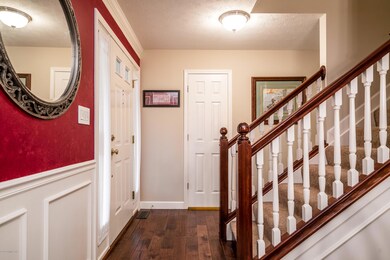 8811 Teak Dr, Louisville, KY 40228 - photo 6