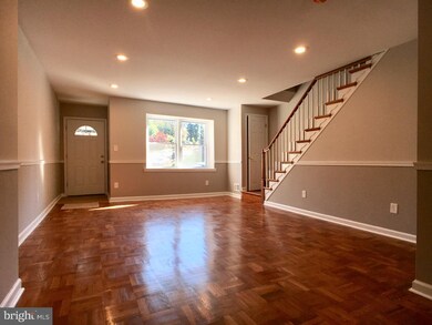 6813 Walnut Park Dr, Upper Darby, PA 19082 - photo 7