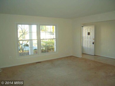 13202 Claxton Dr, Laurel, MD 20708 - photo 4