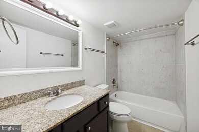 The Four Winds at Oakton unit 2-B7, Oakton, VA 22124 - photo 5