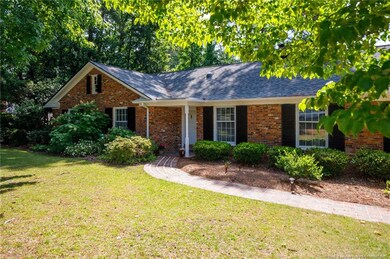 2315 Mirror Lake Dr, Fayetteville, NC 28303 - photo 6