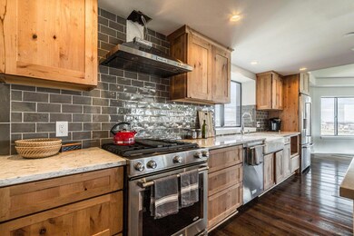 155 W Main St #1702 05