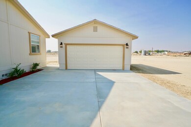 5656 Sue Ave, Rosamond, CA 93560 - photo 5