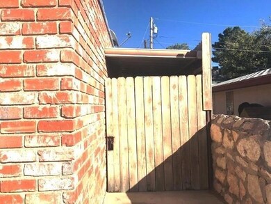 16018 Homestead Dr, El Paso, TX 79928 - photo 5