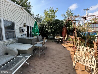 4000 N Warner Rd, Lafayette Hill, PA 19444 - photo 4