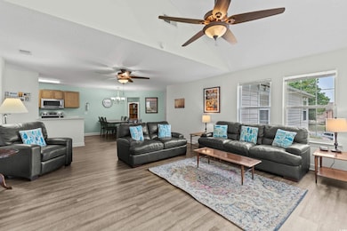 Living area with ceiling fan