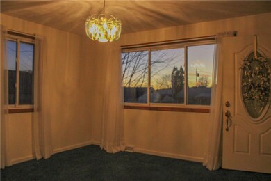 Formal Dining to R of Entrance