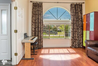 Front Room 3106-SMALL