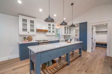 704 NW 5th St, Bentonville, AR 72712 - photo 6