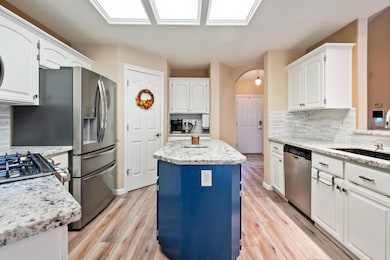 19219 Nike Ct, Redding, CA 96003 - photo 5