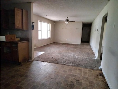 1909 S Ellison Way, Independence, MO 64050 - photo 3