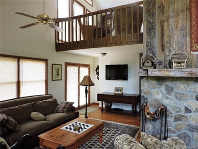 309 Winterberry Rd, Burnsville, NC 28714 - photo 7