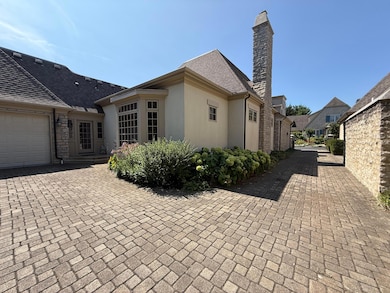 3414 Loire Ln, Columbus, OH 43221 - photo 3