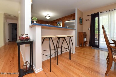 2001 Oakleaf Dr, Schenectady, NY 12303 - photo 7